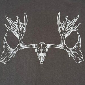 Mystery Ranch Extinct: Cervalces Scotti t-shirt Large discontinued NWT Bozeman